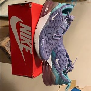 Nike Air Max 270